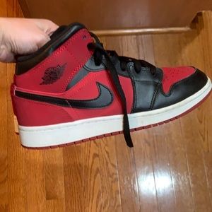 Red Black Air Jordan 1 Banned Mid